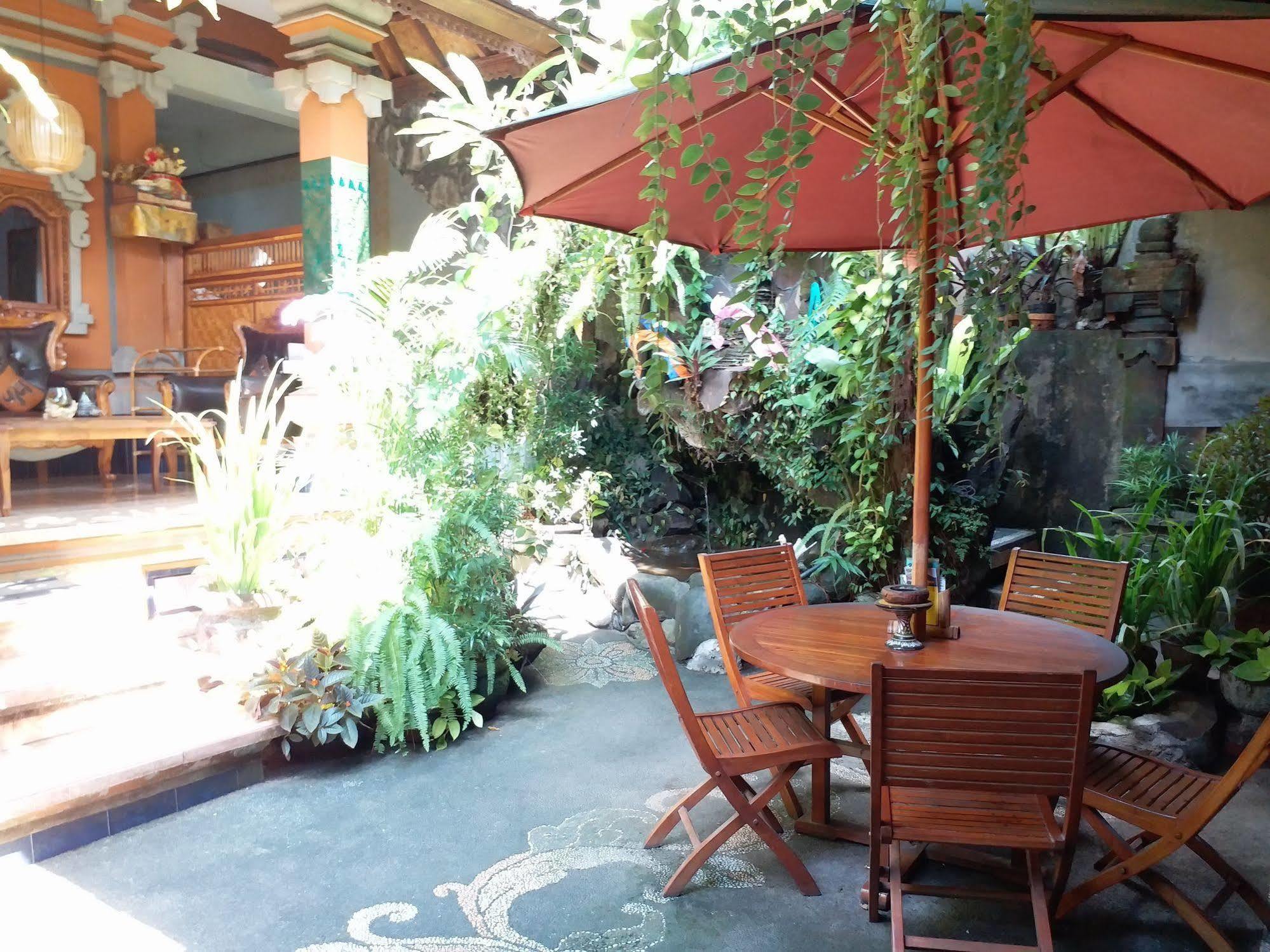 Praety Home Stay Ubud  Exterior photo